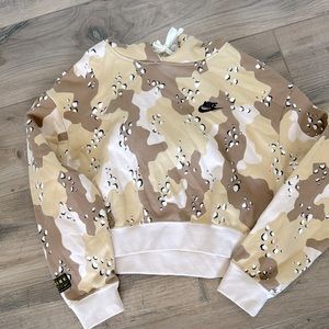 NWOT Nike camouflage hoodie